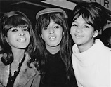 Sounds Of Glory: Listen To The Isolated Vocals Of The Ronettes Sing ...
