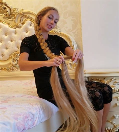 Video The Long Hair Queen S Hair Sounds Realrapunzels Long Hair