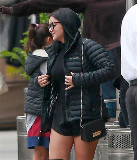 Ariel Winter Flashes Butt Cheeks In Short Shorts BootymotionTV