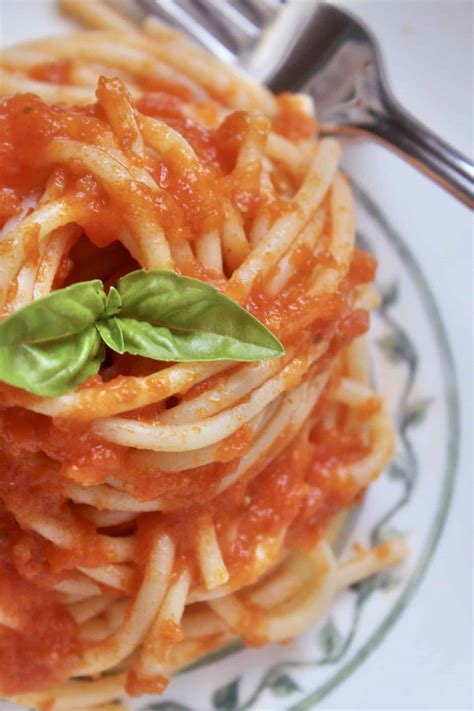 How to Make Fresh Tomato Sauce - Italian Recipe - Christina's Cucina