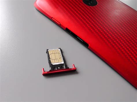 Oh Thats Where The Droid Turbos Sim Card Is Android Central