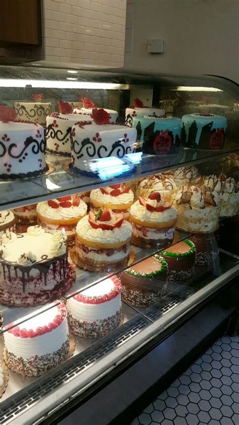 Carlos Bake Shop Nyc Desember 2016 Bake Shop Baking Desserts