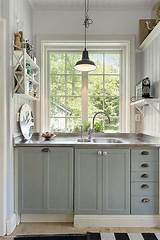 We discuss tile styles, decor colours and cabinet layouts that will ensure that small is these 50 small kitchen designs bring tips on how to make a shining gem out of restricted cooking space by thinking outside the tiny box. 43 Extremely creative small kitchen design ideas