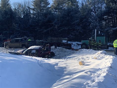 IMAGES: Vehicles Damaged in Major Pileup Crash in Maine – NBC Boston