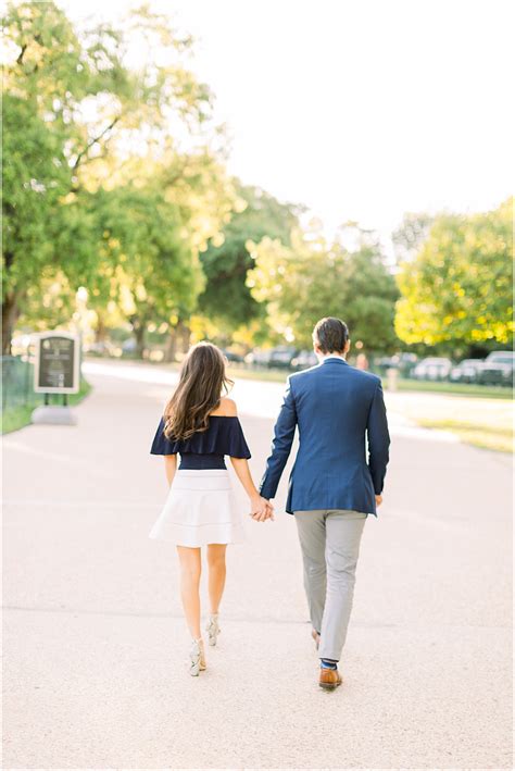 How To Choose The Time Of Day For Your Engagement Portraits