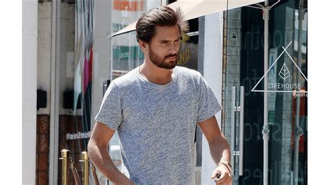 Scott Disick Gets Cosy With Ex 8days