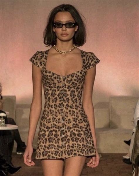 Bold Fashion High Fashion Fashion Show Fashion Outfits Womens Fashion Paris Fashion 90s