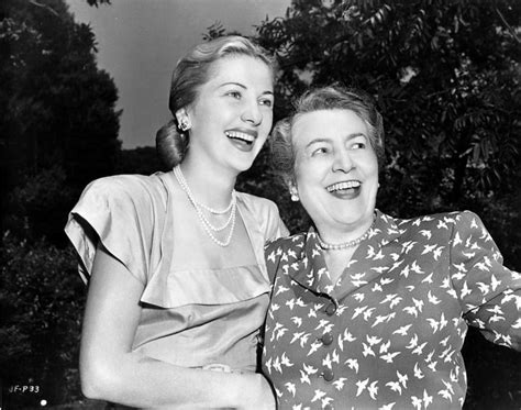 Joan Fontaine With Her Mother Lillian Fontaine Classic Film Stars Old Hollywood Olivia De