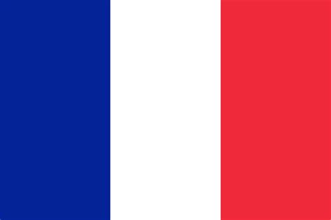A bandeira tricolor é o emblema nacional da frança. A eternidade e um dia de um cinéfilo: Luto por Paris: a ...