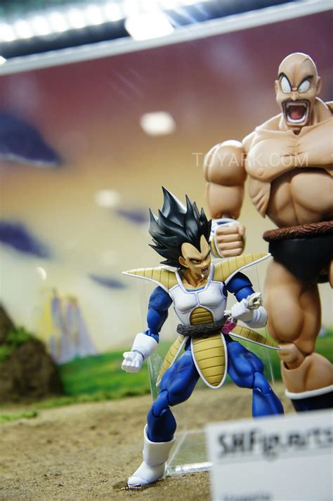 Sit down, grab a snack and lean back as we run through the history of s.h. SDCC 2012: New Dragonball Z S.H. Figuarts, Android 18 ...