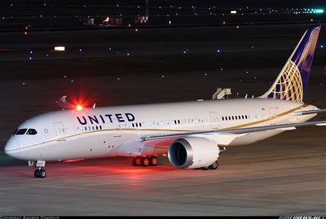 United Airlines N26906 Boeing 787 8 Dreamliner Aircraft Picture Chicago