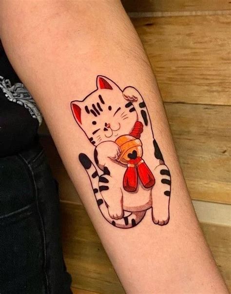 Maneki Neko Tattoos Origins Meanings Tattoo Ideas Beautiful Tattoos Cute Tattoos Small