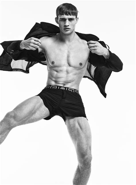 Julian Schneyder ← Features ← Austrianfashion