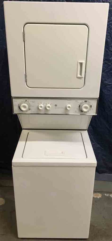 Large Images For Gas Stackable Unitized 24″ Laundry Center Ge