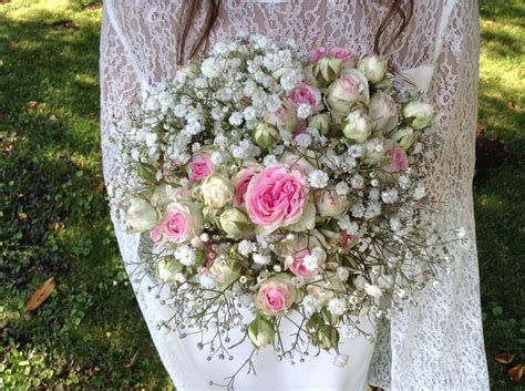 Bouquet Gypsophile Et Petites Roses Branchues Matrimonio