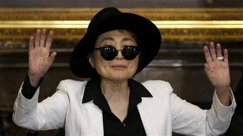 Yoko Ono Hospitalized With Flu Symptoms