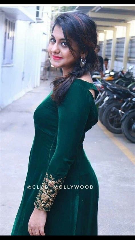 Pin By Sanjay Jeeva On South Indian Actresses Formal Dresses Long