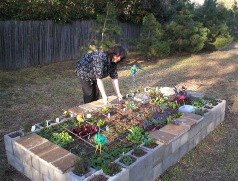 12 Best Square Foot Gardening Plans And Ideas Garden Planning Square
