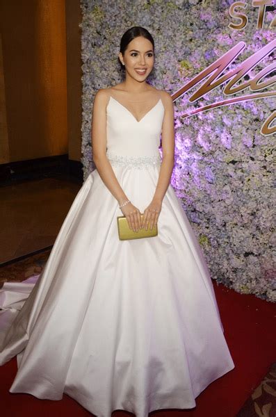 In Photos Celebs In Elegant White At Star Magic Ball Abs Cbn News