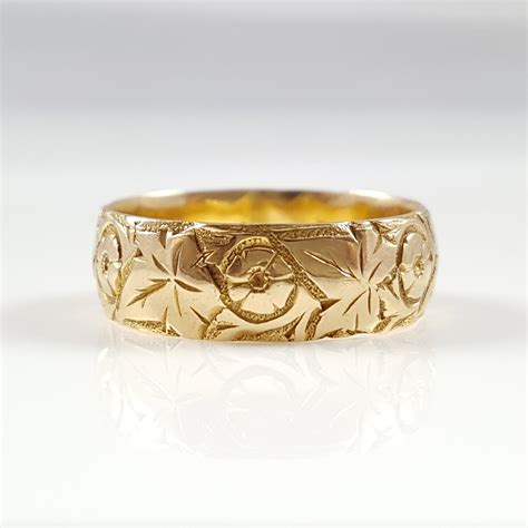 Https://tommynaija.com/wedding/engraved Gold Wedding Ring