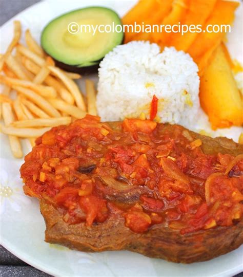 Cocina al minuto / easy, fast recipes with a cuban flair (spanish edition). Sobrebarriga en Salsa Criolla (Flank Steak with Colombian ...