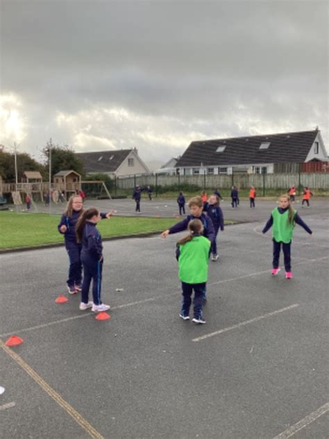 Primary 5 Developing Their Gaa Football Skills With Armagh County Board