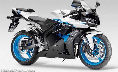 The designation 600 was obviously used to identify the 598cc (36 cu in) version. Honda CBR600RR 2009: 600cc SuperSport Class Motorcycle ...