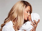Paris Hilton presenta a su hijo Phoenix Barron Hilton Reum