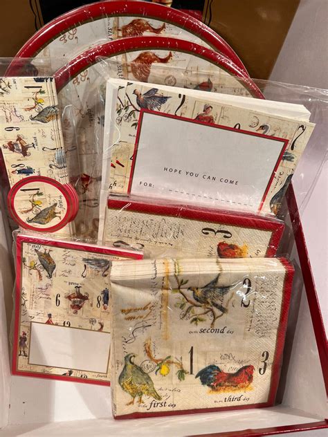 Williams Sonoma 12 Days Of Christmas Party In A Box Plates Napkins