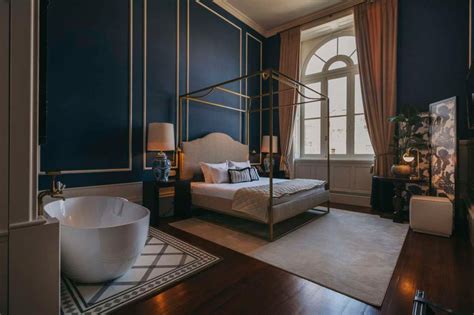 A Boutique Hotel In The Heart Of The Historic Center Of Porto Torel