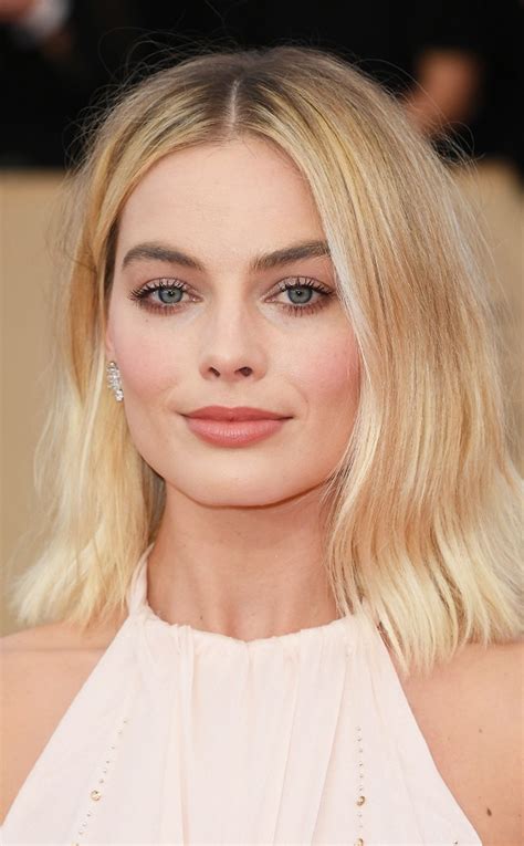 Margot Robbie From Best Beauty Looks At The Sag Awards 2018 E News