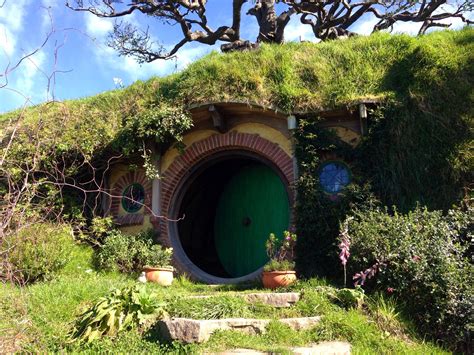 Hobbit Hole House Styles Hobbit Hole Funky