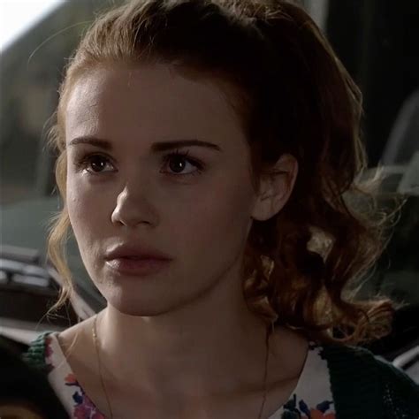 pin by patricia vieira on a tirinhas in 2023 holland roden beautiful redhead lydia martin