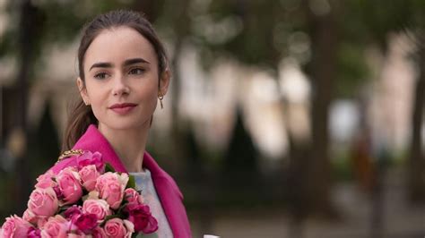 Lily Collins Makeup Artist Owns This Anti Aging Eyeshadow In Every