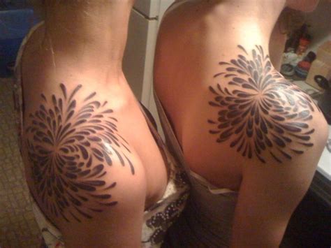 Dahlia tattoo deserves special mention when it comes to women tattoo designs. Dahlia Shoulder tattoo Idea | Tattoo Design Ideas ...