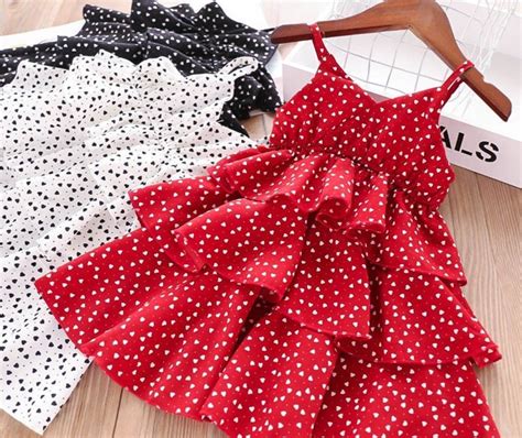 Vestido niña estampado a topitos y flores en tonalidades de rosa rematado con encaje en volantes y pecho. Lappepa Moda Infantil Vestido Nina Estampado Loros ...