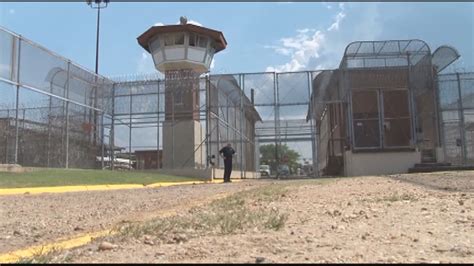 Alabama Prison Staff Shortage Worsens Despite Court Order