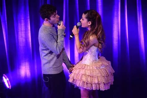 The Wanted Nathan Sykes And Girlfriend Ariana Grande Perform Together In Super Cute Performance
