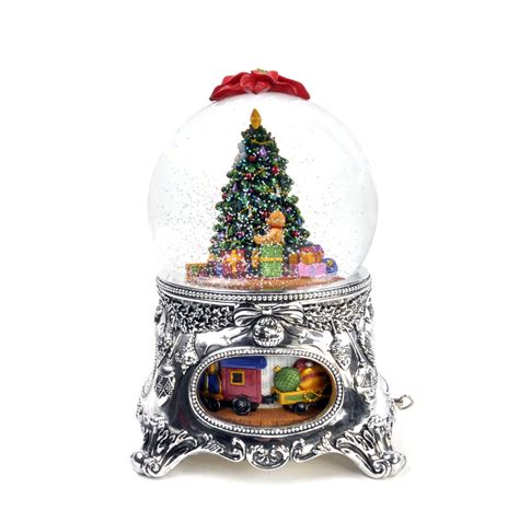 Musicbox Kingdom 56055 Christmas Tree Snow Globe Music Box