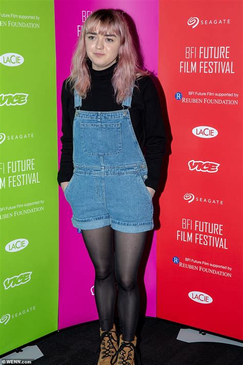 Maisie Williams Keeps It Casual In A Pair Of Short Denim Dungarees