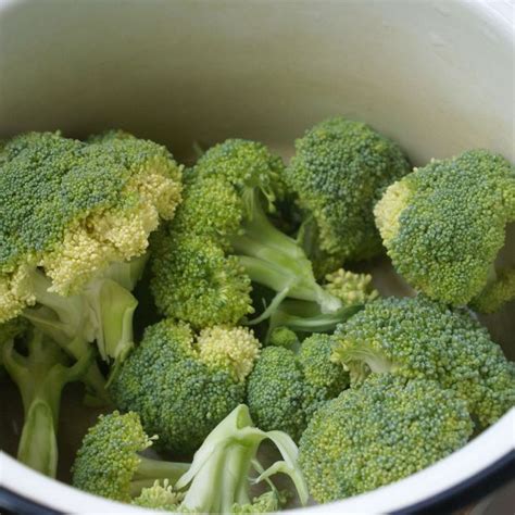 Se ha calculado que, cuando se hierve con agua. Cómo cocinar brócoli sin que tu casa huela mal