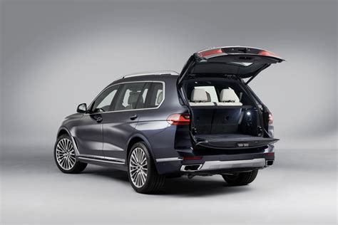 However, pricing will play a big role into the success of the suv. BMW lève le voile sur son nouveau SUV X7 - actualité ...