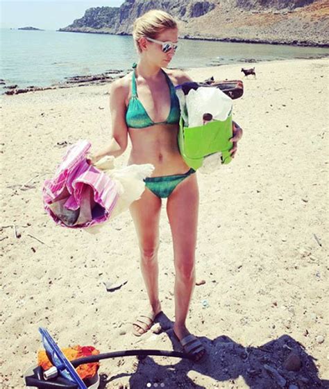 Rachel Riley Instagram Countdown Star Flaunts Assets In Bikini Sexiz Pix