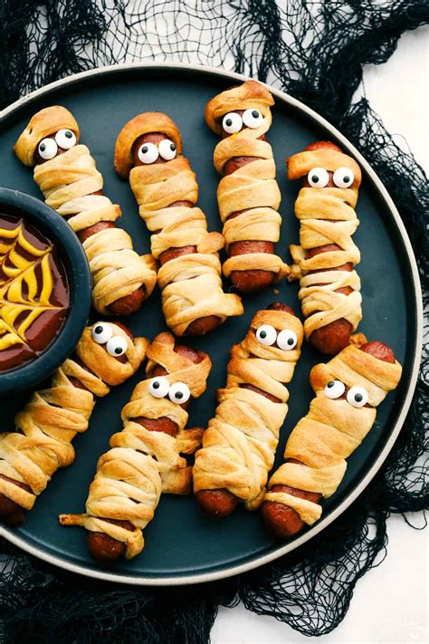 Halloween Crescent Mummy Hot Dogs The Recipe Critic