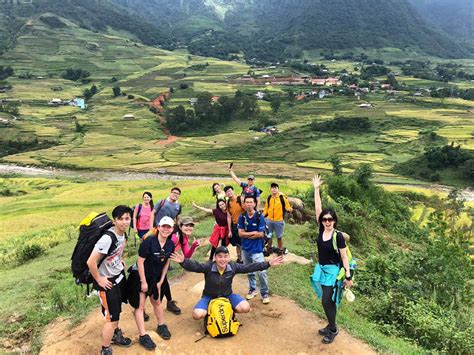 Sapa Trekking and Halong Bay by Bus 5-Day Full Tour 2021-2021