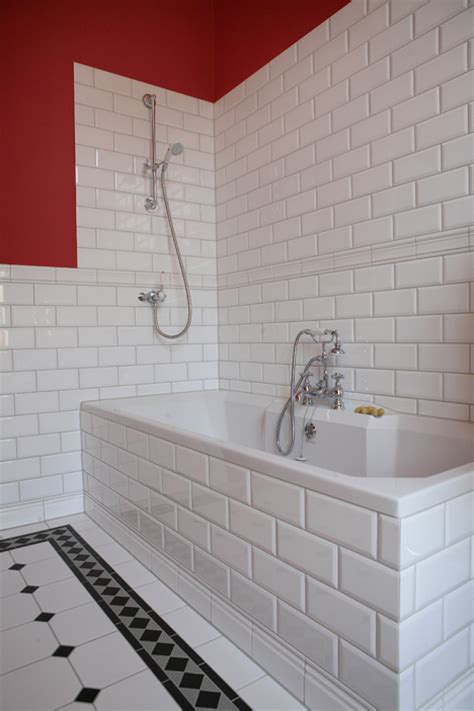 Inzwischen gibt es neben klassischen metro fliesen in weiß viele neue auffällige farben wie rot oder schwarz, die ein lebendiges flair in das raumkonzept bringen. Wandfliese Equipe Metro white glänzend 10x30 cm online kaufen!
