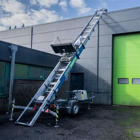 Aanhanger Ladderlift 18 Meter Burgers Verhuur