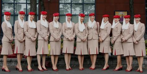 How many cabin crew are working with emirates at present? Emirates Open Days November 2019 - Cabin Crew | FlyFA