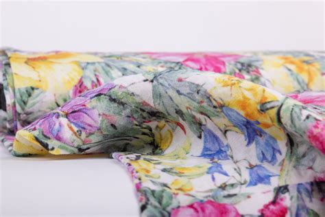 LinenBuy Digital Printed 100 Linen Fabric Flowers Rose Hips Floral