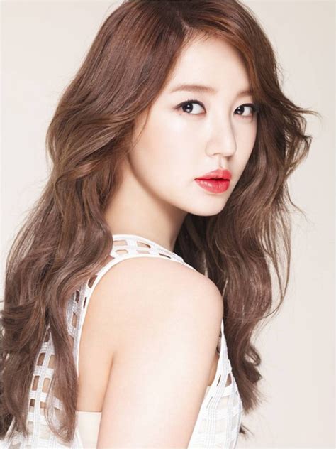 yoon eun hye becomes first official korean model for cosmetic brand mac [photos] photos
